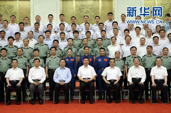 习近平:坚持创新驱动 建设航空航天强国(图1) 习近平:坚持创新驱动 建设航空航天强国(图1)