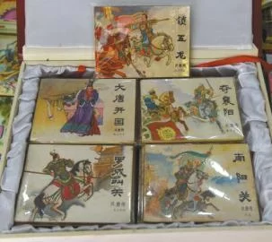 卖的不是书是情怀 "绝版"小人书店坚守19载(图)(图3) 卖的不是书是情怀 "绝版"小人书店坚守19载(图)(图3)