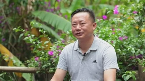 好医生福能源携手艺术家与彝族孩子“共画未来”(图7) 好医生福能源携手艺术家与彝族孩子“共画未来”(图7)