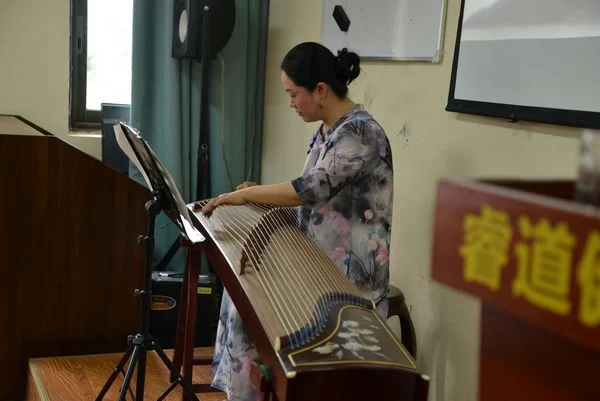 “国学之门·企业之道”国学助推企业发展交流会在蓉圆满举行(图5) “国学之门·企业之道”国学助推企业发展交流会在蓉圆满举行(图5)