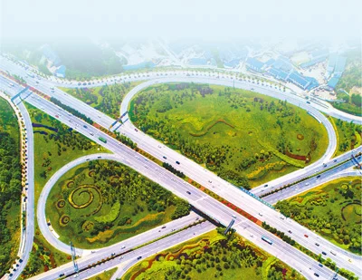 坚决打赢脱贫攻坚这场硬仗——访贵州省代省长谌贻琴(图2) 坚决打赢脱贫攻坚这场硬仗——访贵州省代省长谌贻琴(图2)