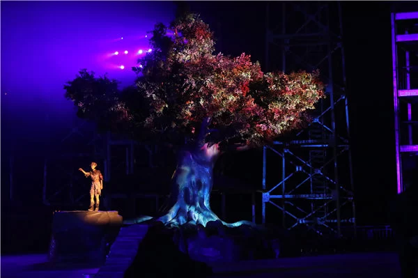 重走红色线路：实景《红色娘子军》“行军”备战7月1日正式公演(图5)