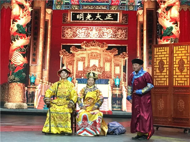 作家秦川:用小品的视角透视当下(图3) 作家秦川:用小品的视角透视当下(图3)