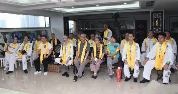 陈红涛教授《经络与人体"核反应堆"》功法讲座获中外专家学者赞誉(图5) 陈红涛教授《经络与人体"核反应堆"》功法讲座获中外专家学者赞誉(图5)