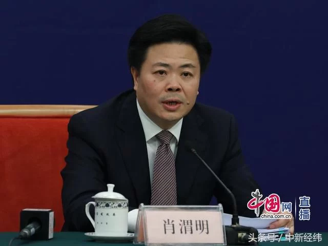 中国西部面临较大经济下行压力?发改委回应(图1) 中国西部面临较大经济下行压力?发改委回应(图1)