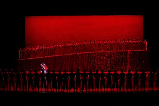 献礼改革开放四十周年——山西《解放》携9年演出千场荣耀重回国家大剧院(图4) 献礼改革开放四十周年——山西《解放》携9年演出千场荣耀重回国家大剧院(图4)