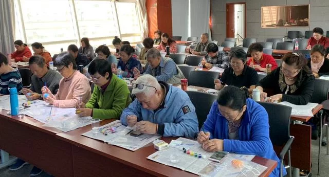 迎重阳非遗主题讲座做客“石图讲坛”——充满想象的生活,从一枚彩蛋开始(图1) 迎重阳非遗主题讲座做客“石图讲坛”——充满想象的生活,从一枚彩蛋开始(图1)