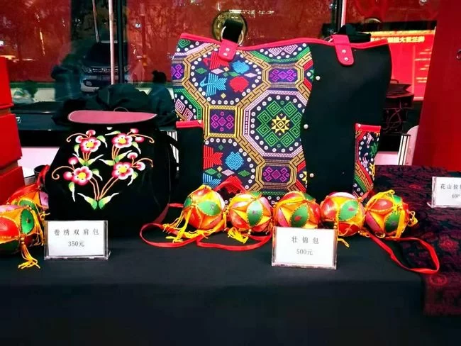 壮乡优秀剧目在京展演掀起“广西风潮”(图3) 壮乡优秀剧目在京展演掀起“广西风潮”(图3)