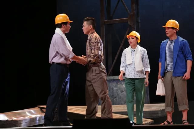 粤剧《惊蛰》入选全国优秀现实题材舞台艺术作品展演(图3) 粤剧《惊蛰》入选全国优秀现实题材舞台艺术作品展演(图3)