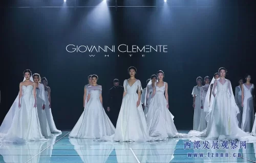 丝绸之路国际时装周在西安大唐西市举办