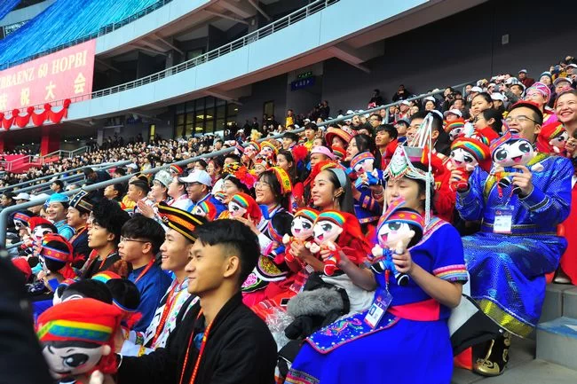 打造群众文艺表演的新标杆(图3) 打造群众文艺表演的新标杆(图3)