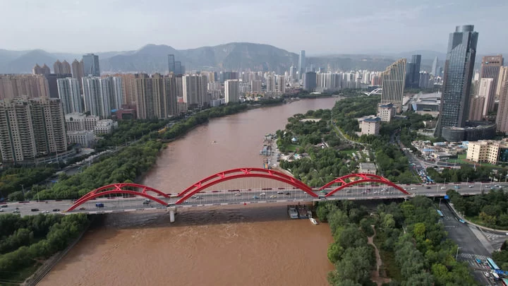 领航定向驾驭发展全局——习近平经济思想引领新时代经济工作述评之一(图5)