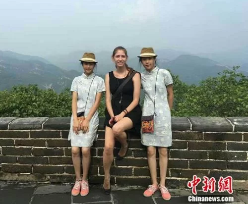 国庆旅游市场提前火爆 热点城市火车票抢票难(图3) 国庆旅游市场提前火爆 热点城市火车票抢票难(图3)