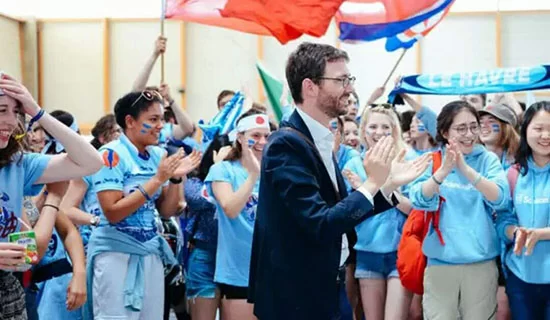 从希拉克到马克龙 体验法国“大学校”本科生活(图1) 从希拉克到马克龙 体验法国“大学校”本科生活(图1)