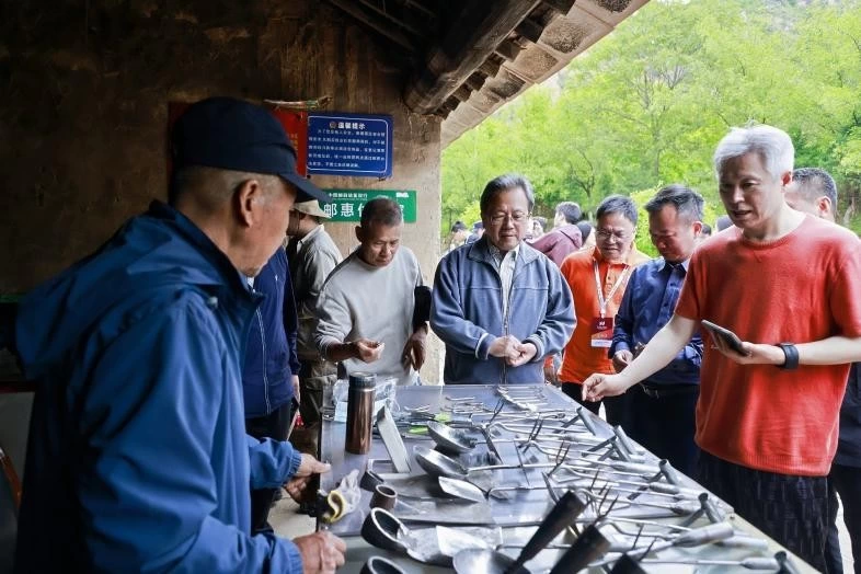 踏寻红色足迹 笔绘延安山河(图2)