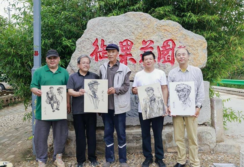 写生团队走进富平 红色热土遇和美乡村(图3)