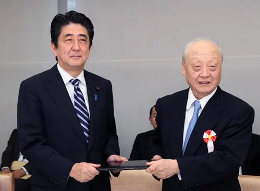 国际观察:南海仲裁案炮制出炉的台前与幕后(图6) 国际观察:南海仲裁案炮制出炉的台前与幕后(图6)