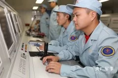 远望5号全员备战北斗卫星发射海上测控任务 (1/6)