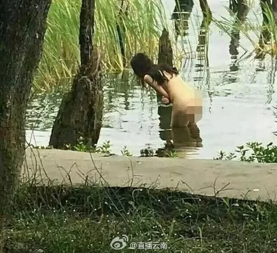 网曝大理洱海女子拍裸照 当事人:系个人艺术创作(图2) 网曝大理洱海女子拍裸照 当事人:系个人艺术创作(图2)