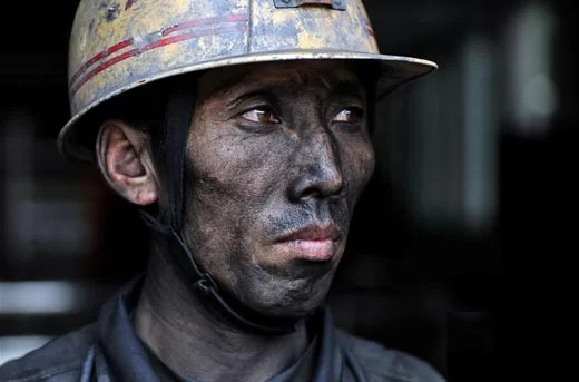 凤凰涅槃浴火重生 煤炭钢铁行业去产能的“痛与断”(图2) 凤凰涅槃浴火重生 煤炭钢铁行业去产能的“痛与断”(图2)