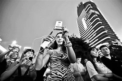 “爆红”的网络直播有多少花招(图2) “爆红”的网络直播有多少花招(图2)