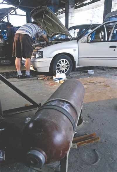 成都探索逐步放开“油改气” 具体执行需考虑各种因素(图1) 成都探索逐步放开“油改气” 具体执行需考虑各种因素(图1)