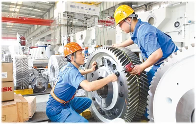 现代学徒制 如何“出师”(人民眼·打造“工匠”)(图1) 现代学徒制 如何“出师”(人民眼·打造“工匠”)(图1)