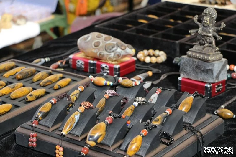 “一带一路”第十二届阿拉善玉•观赏石文化节开幕(图1) “一带一路”第十二届阿拉善玉•观赏石文化节开幕(图1)