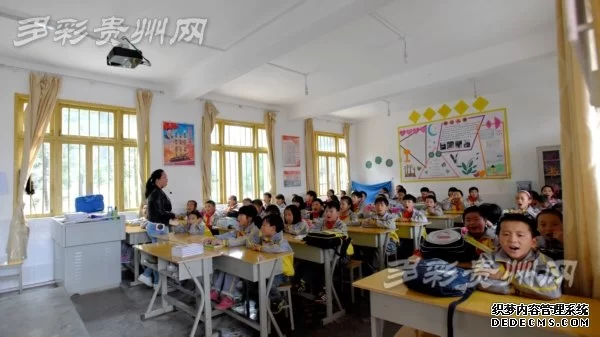 决战贫困的新路径 赫章县推进教育精准扶贫纪实(图2) 决战贫困的新路径 赫章县推进教育精准扶贫纪实(图2)