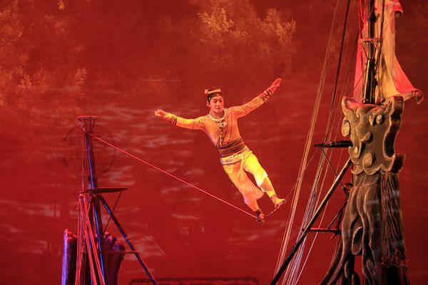 诗词歌赋杂技剧场《小桥、流水、人家》首演广受好评(图3)