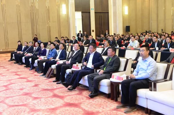 2016“一带一路”银川发展高峰论坛成功举行(图2) 2016“一带一路”银川发展高峰论坛成功举行(图2)