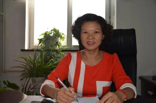 走向都市的女人——专访著名作家陈之秀(图1) 走向都市的女人——专访著名作家陈之秀(图1)