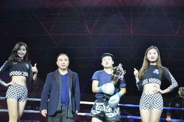 决战“香城” 昆仑决中泰拳王争霸赛成都开赛(图7) 决战“香城” 昆仑决中泰拳王争霸赛成都开赛(图7)