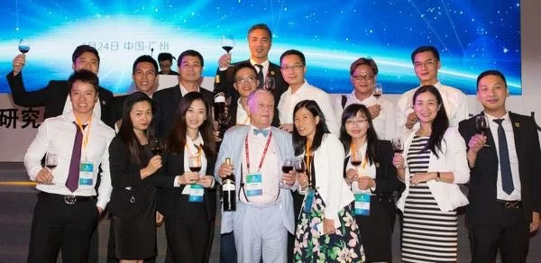 2017中国首届创新大会国新传媒挑大梁(图4) 2017中国首届创新大会国新传媒挑大梁(图4)