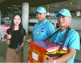 “高铁外卖”带来出行新体验(图1) “高铁外卖”带来出行新体验(图1)