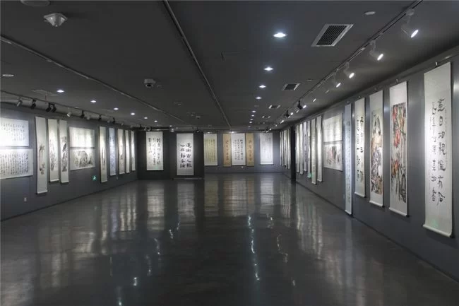 “八一梦,剑笔丹心”——刘参书画印作品展在宁波开幕(图3) “八一梦,剑笔丹心”——刘参书画印作品展在宁波开幕(图3)