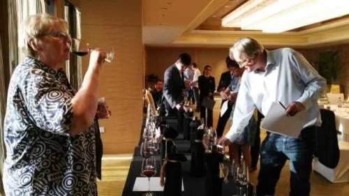 当宁夏贺兰山东麓葡萄酒遇上北京菜(图1) 当宁夏贺兰山东麓葡萄酒遇上北京菜(图1)