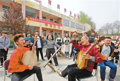 落实“五个扎实” 推进跨越发展(仓廪丰实)(图3) 落实“五个扎实” 推进跨越发展(仓廪丰实)(图3)