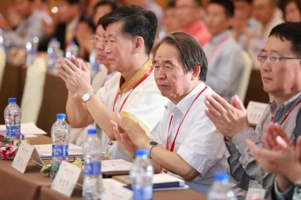 引领儒商风范,涵养企业精神——博鳌儒商榜评估体系面向全球发布(图2) 引领儒商风范,涵养企业精神——博鳌儒商榜评估体系面向全球发布(图2)