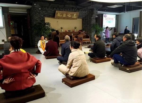 中华五环养生长寿功首期初级班在成都三丰太极堂圆满落幕(图1) 中华五环养生长寿功首期初级班在成都三丰太极堂圆满落幕(图1)