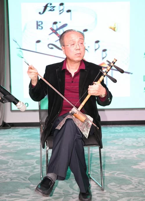 弘扬国粹艺术 传承非遗文化——石景山区图书馆4.23世界读书日主题活动进校园(图2) 弘扬国粹艺术 传承非遗文化——石景山区图书馆4.23世界读书日主题活动进校园(图2)