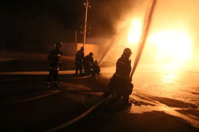 “6·11”险情突降  榆林支队“五个第一”化险为夷(图3) “6·11”险情突降  榆林支队“五个第一”化险为夷(图3)