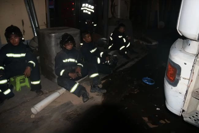 “6·11”险情突降  榆林支队“五个第一”化险为夷(图5) “6·11”险情突降  榆林支队“五个第一”化险为夷(图5)