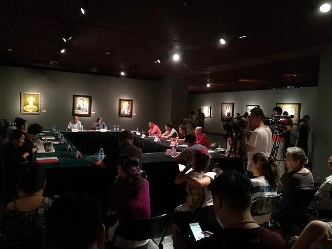 第六届经典与风范——当代值得关注的艺术家邀请展(油画篇)暨中国油画发展论坛举办(图2) 第六届经典与风范——当代值得关注的艺术家邀请展(油画篇)暨中国油画发展论坛举办(图2)