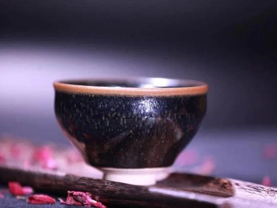 物宝天华,流光溢彩——暨唐人祥曜变天目惊艳2018北京文交会(图3) 物宝天华,流光溢彩——暨唐人祥曜变天目惊艳2018北京文交会(图3)