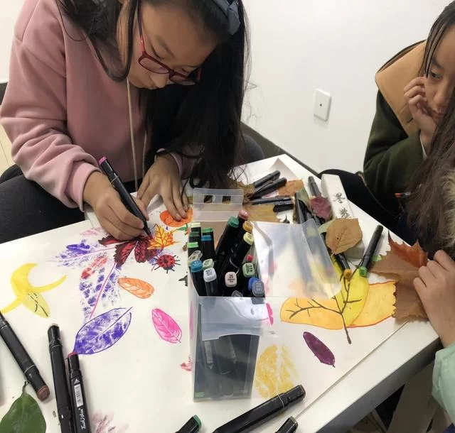 "小小艺术家·张书畅作品展"在北京冉青艺术空间开幕(图2) "小小艺术家·张书畅作品展"在北京冉青艺术空间开幕(图2)