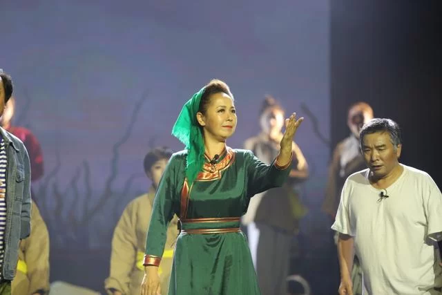 北京将首次上演由旗县乌兰牧骑独立演出的整台剧目(图2) 北京将首次上演由旗县乌兰牧骑独立演出的整台剧目(图2)