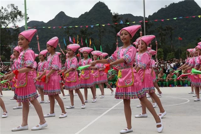 传承文脉 传递爱心——广西百色市中心血站以民族文化助推无偿献血健康发展(图2) 传承文脉 传递爱心——广西百色市中心血站以民族文化助推无偿献血健康发展(图2)