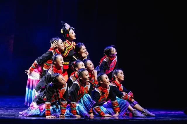民族舞剧《大凉山的回响》将在北京天桥艺术中心上演(图3) 民族舞剧《大凉山的回响》将在北京天桥艺术中心上演(图3)