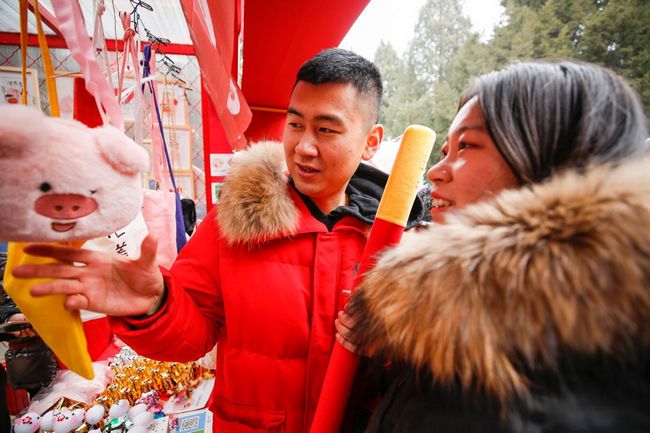 在地坛庙会过五颜六“se”的新年(图4) 在地坛庙会过五颜六“se”的新年(图4)